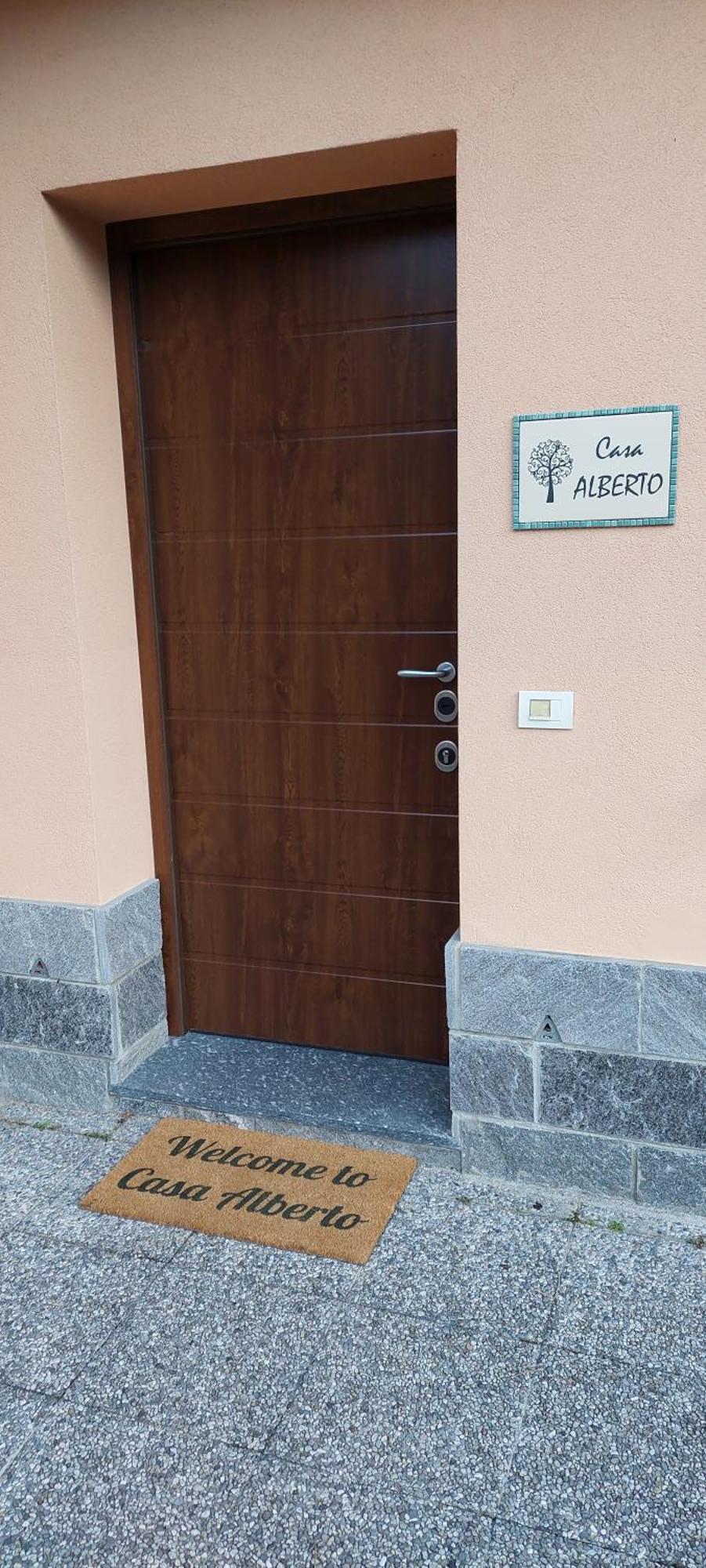 Casa Alberto - Appartamento Zona Bellagio Magreglio Exterior photo